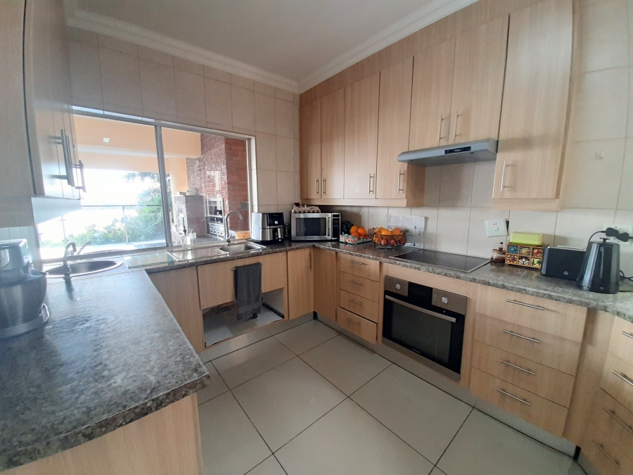 6 Bedroom Property for Sale in Kosmos North West